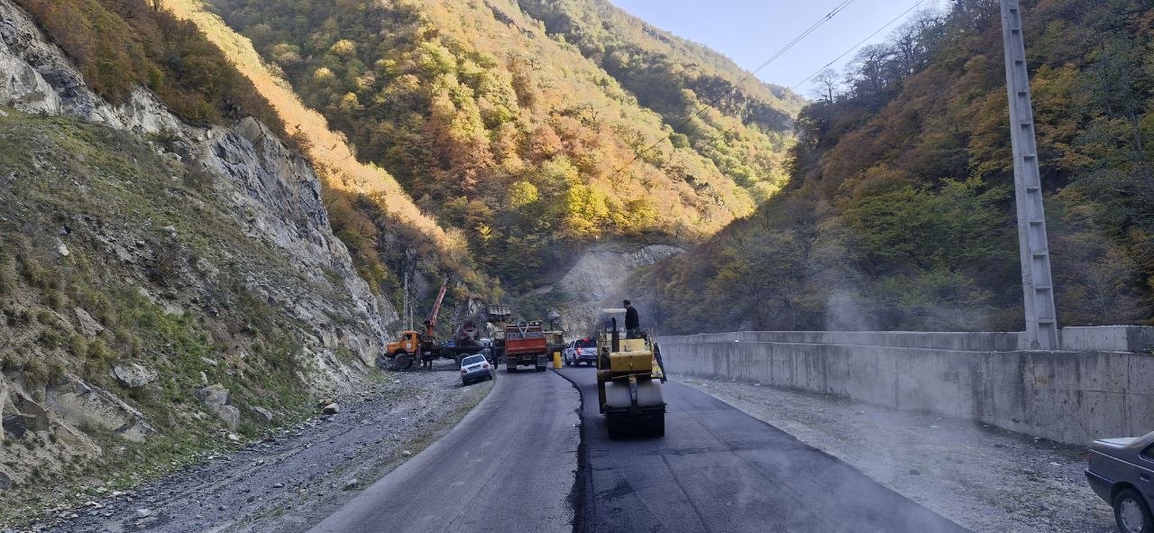 شرکت آسفالت آذین افروز شمال - تصویر پروژه - فی مابین تونل ۱ و تونل ۲، محور سه هزار به الموت ،قزوین